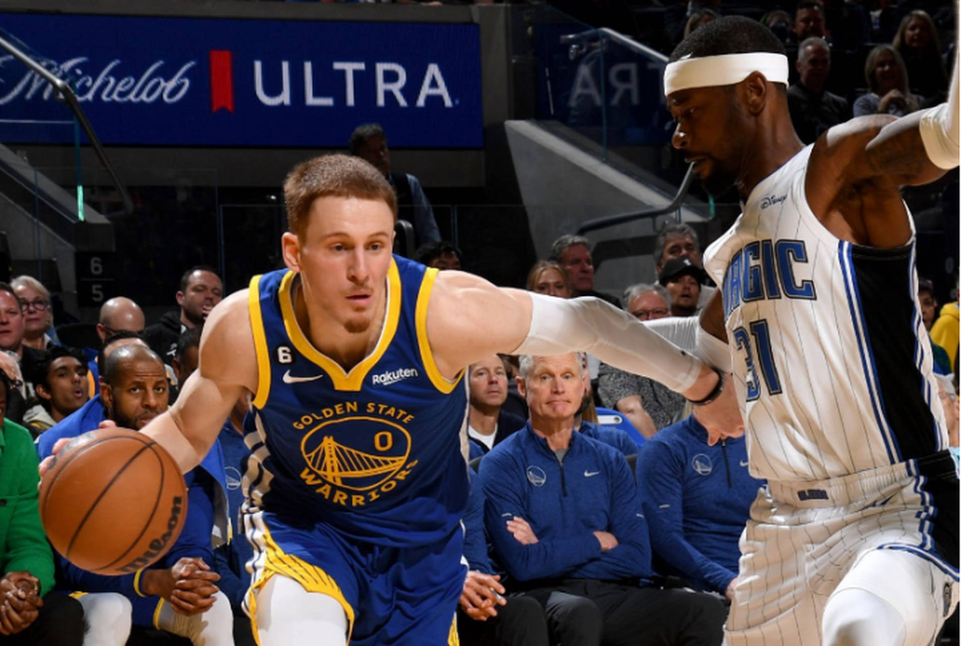 爱游戏网页版-关于里程碑夜波士顿凯尔特人调整名单；欧篮联今晚刷纪录；压力陡增；年轻球员得到机会的信息