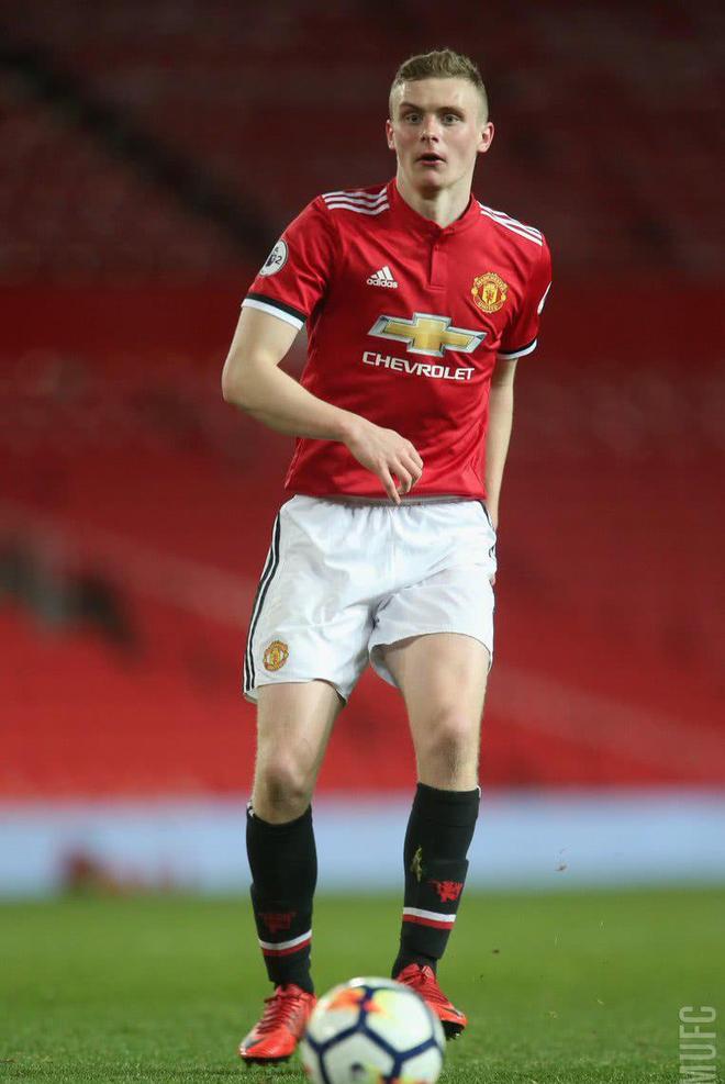 爱游戏在线-冲刺阶段底特律活塞备战欧冠，调整名单细节曝光，球迷炸锅，更衣室氛围转暖的简单介绍